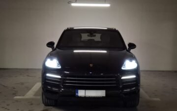 Porsche Cayenne (prin Eurorental)