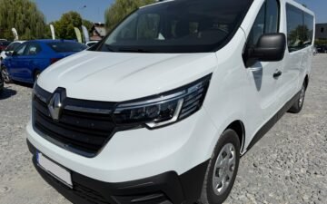 RENAULT TRAFFIC Automat (prin Eurorental)