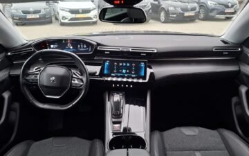 Peugeot 508 (prin Eurorental)