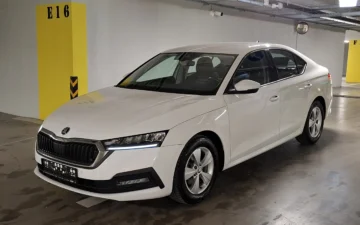 Skoda Octavia IV (prin Eurorental)